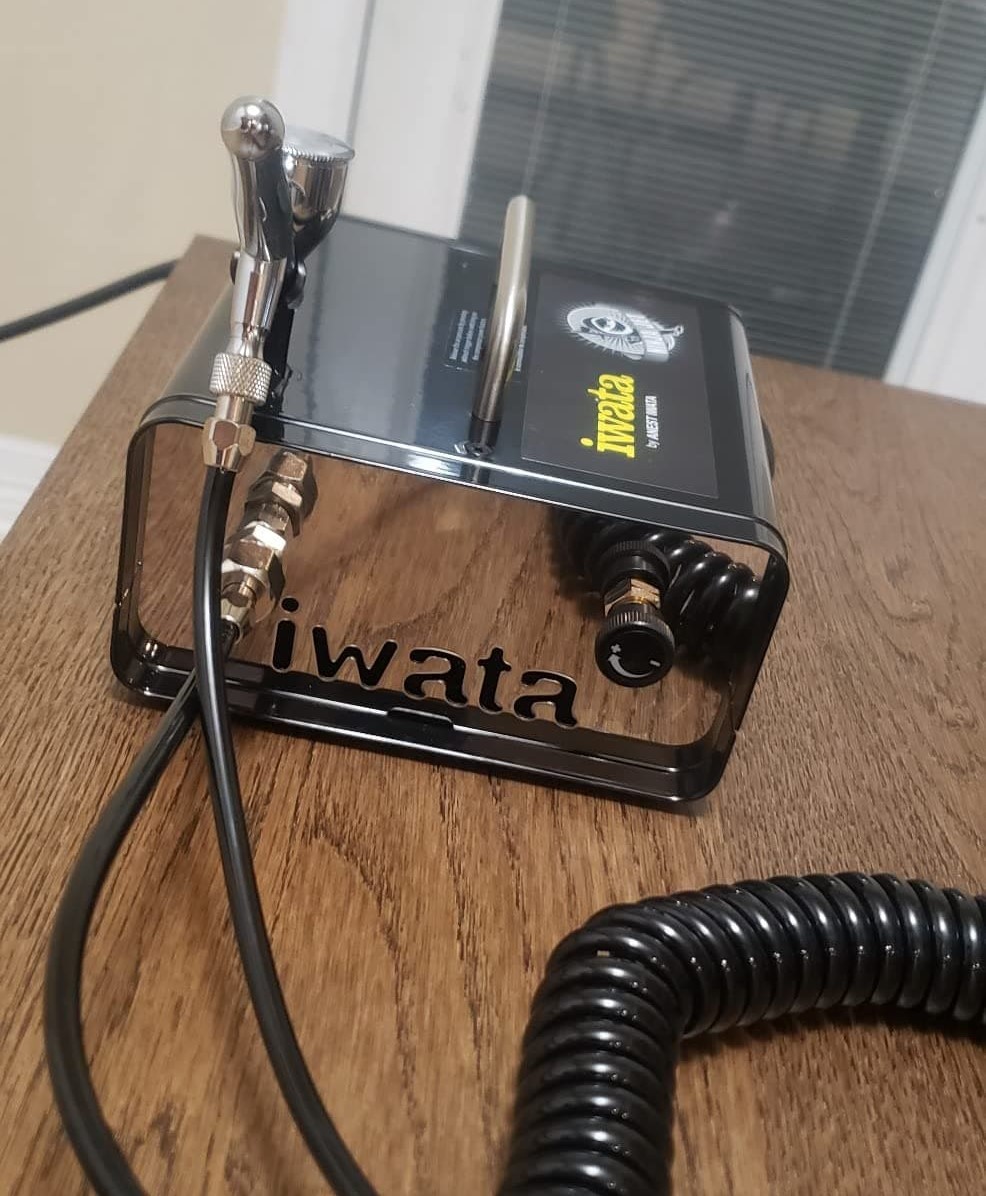 Best Airbrush Compressor For Makeup (Expert Picks) small airbrush compressor