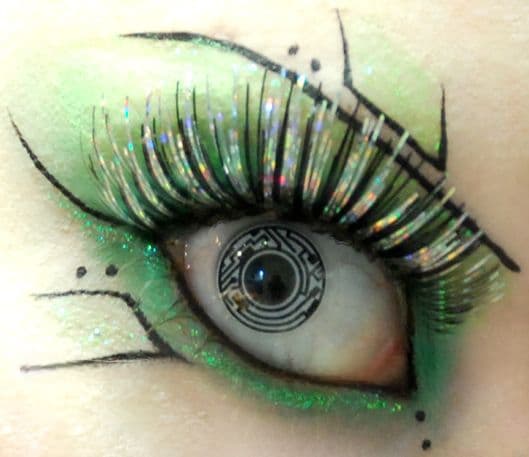 9 Best Goth Eyeshadow Palettes That Redditors Swear By halloween eye makeup look