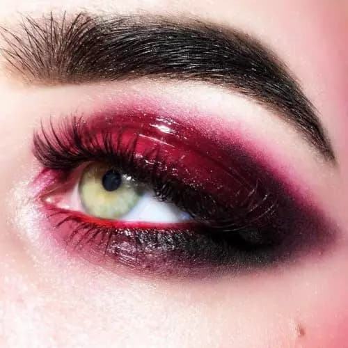 9 Best Goth Eyeshadow Palettes That Redditors Swear By romantic goth eye makeup