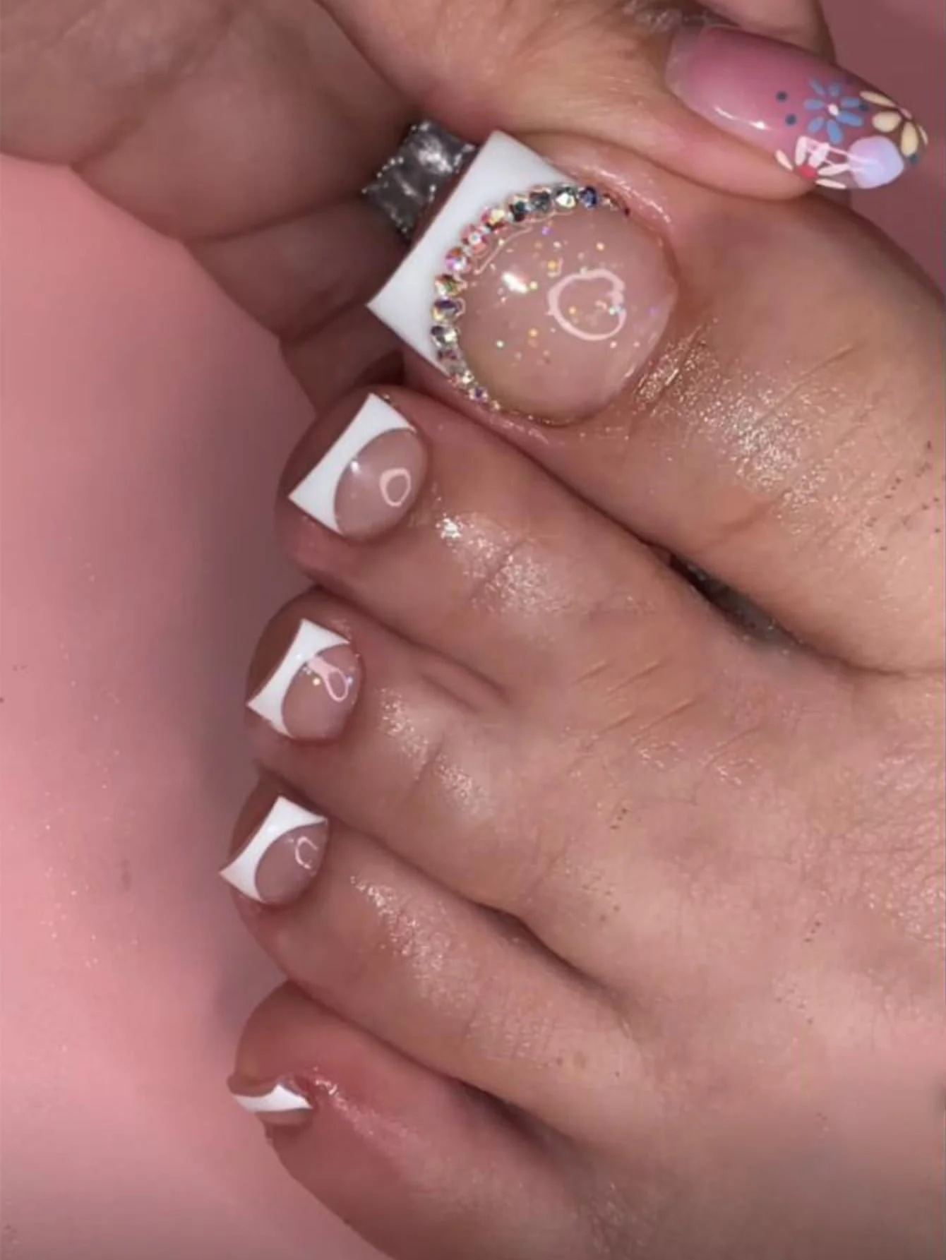 toe nail designs with rhinestones​ (7)