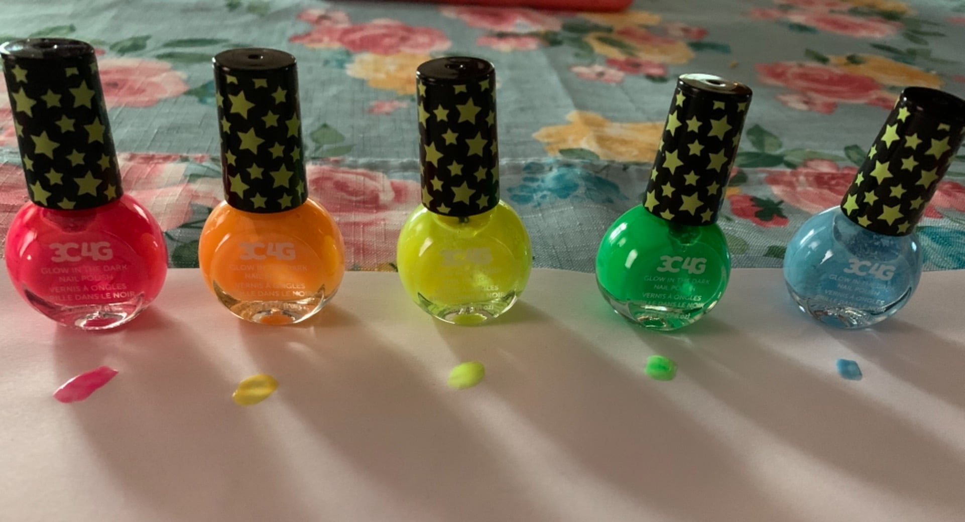 14 Best Glow In The Dark Nail Polish 3C4G Glow in The Dark Nail Polish Set for Girls & Teens (1)