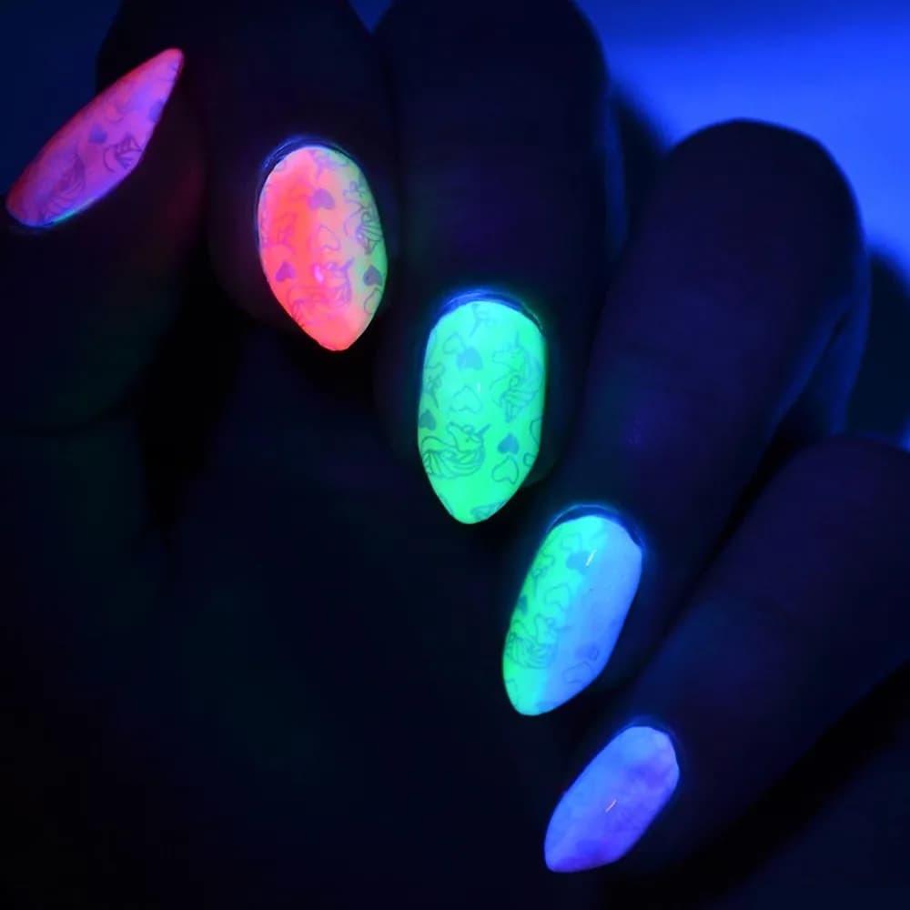 how does glow in the dark nail polish work​