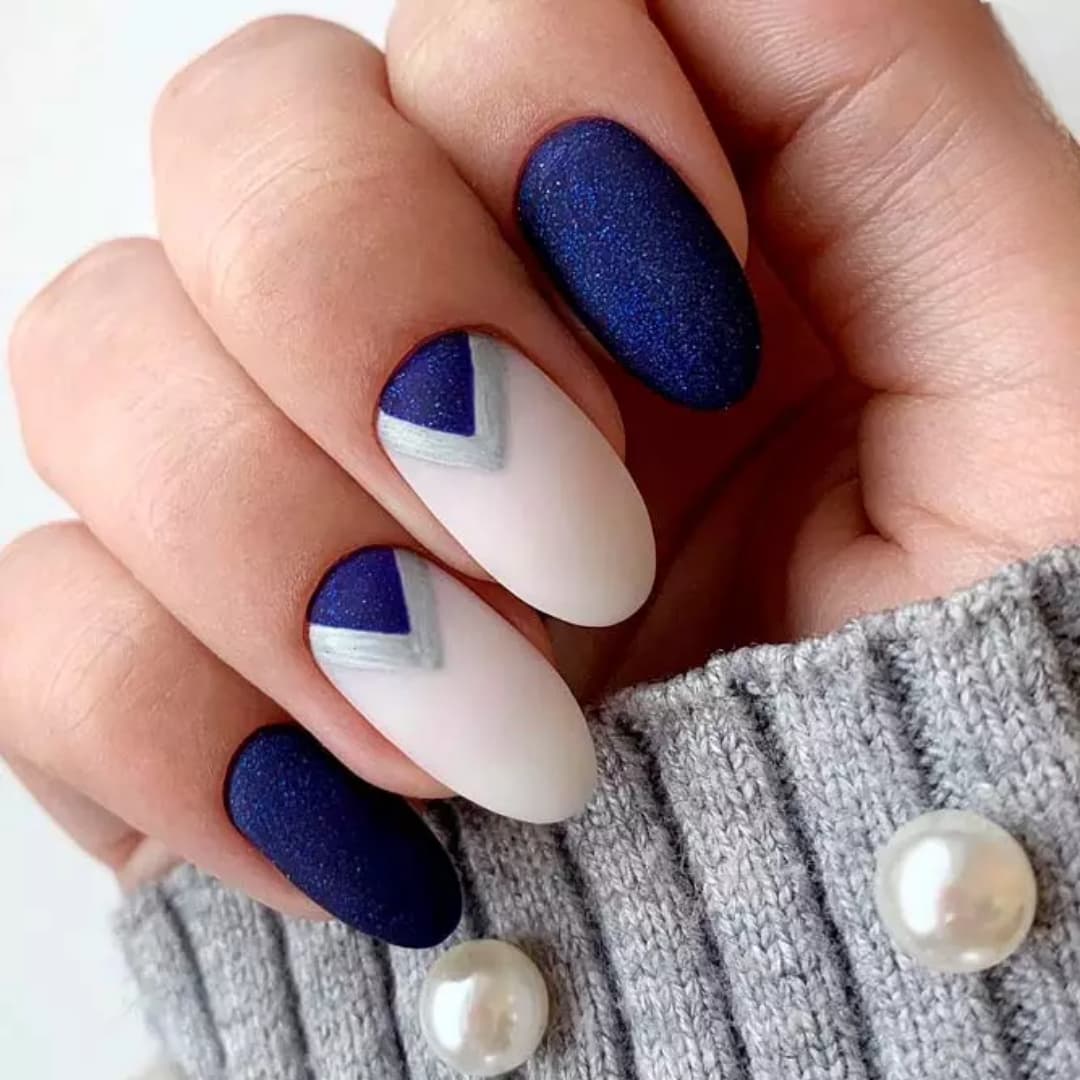 retro daisy nails​ (4)