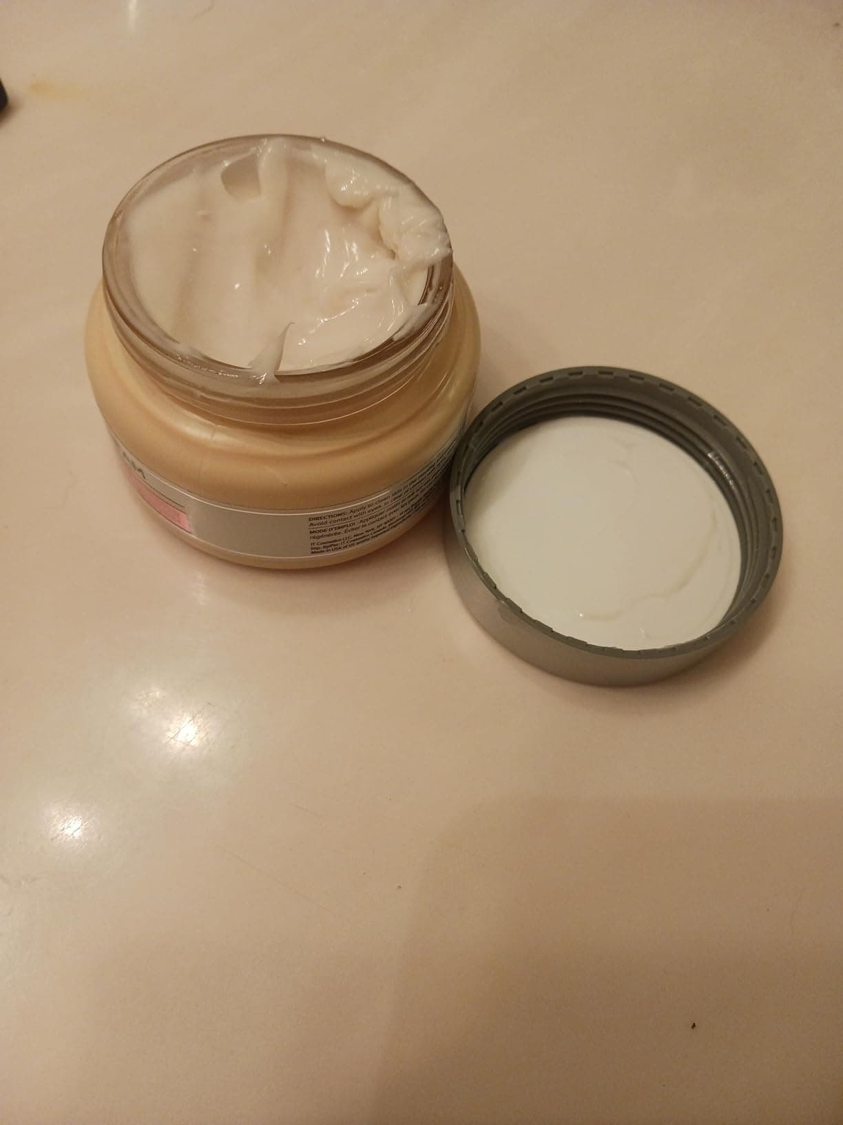 IT Cosmetics Confidence in a Cream (1)