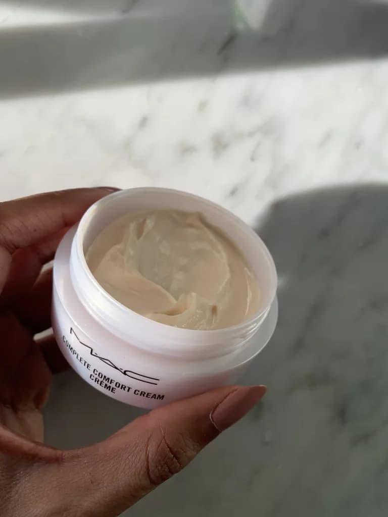 MAC Cream